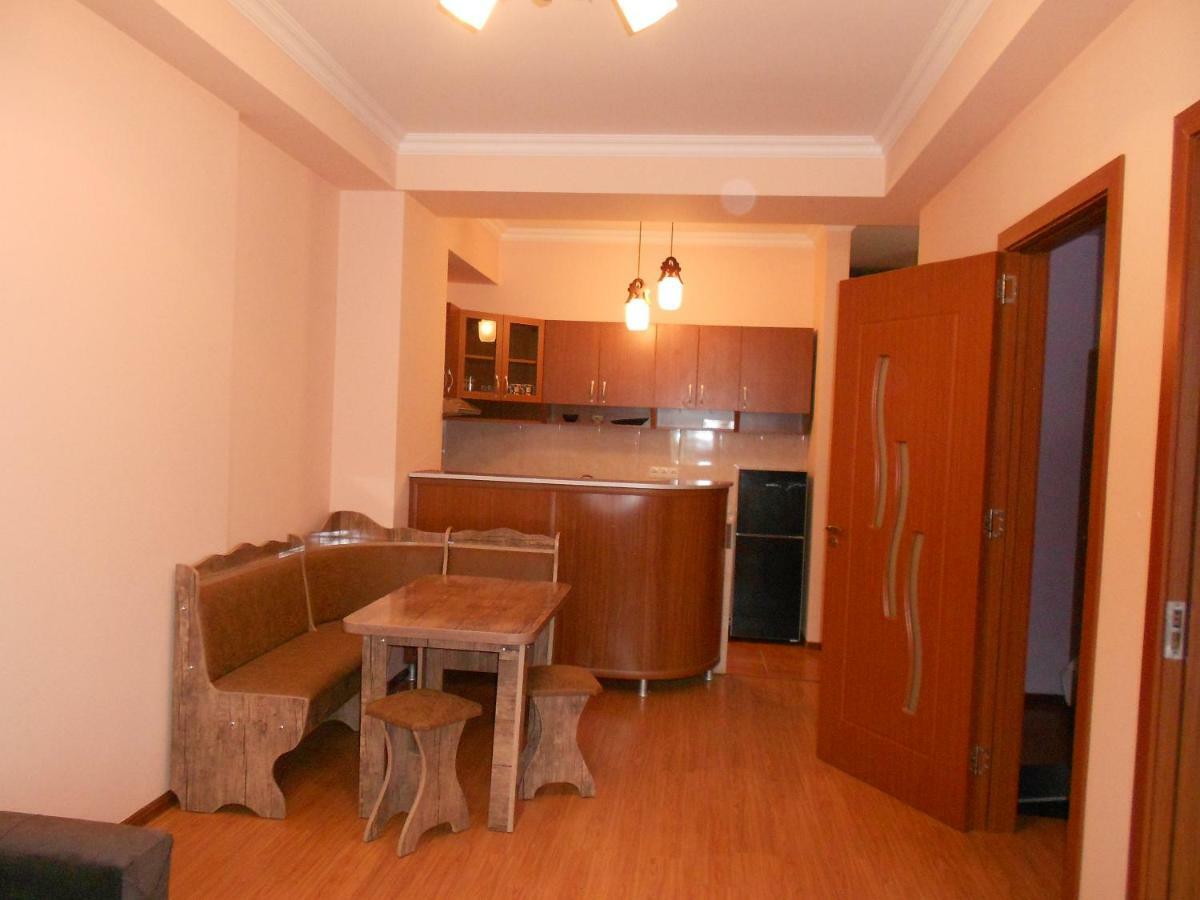 Two Bedroom Apartment Subtropic City Batumi Luaran gambar